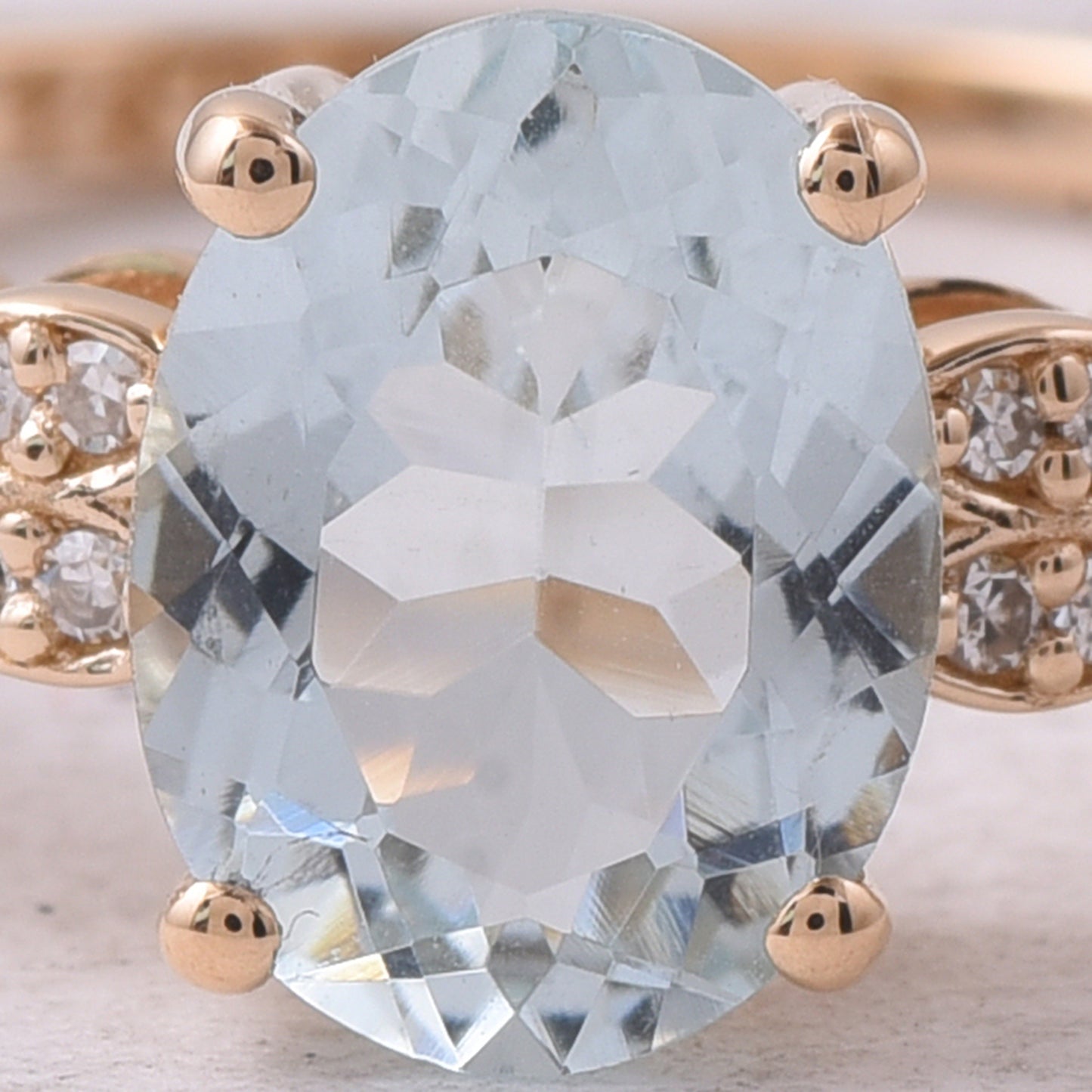 1.20 Ct Oval Mixed Cut Natural Aquamarine 14K Gold Ring