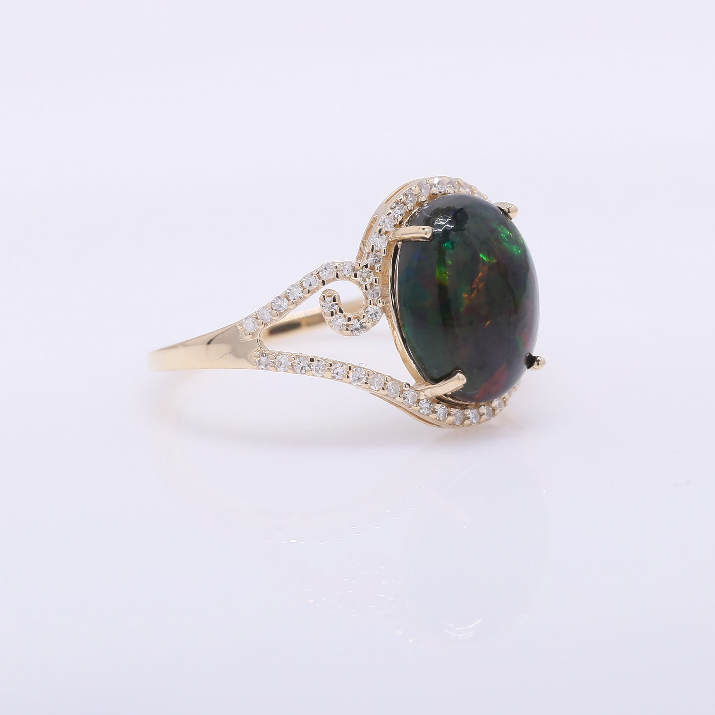 2.31 Ct Oval Cabochon Cut Natural Opal 14K Gold Ring