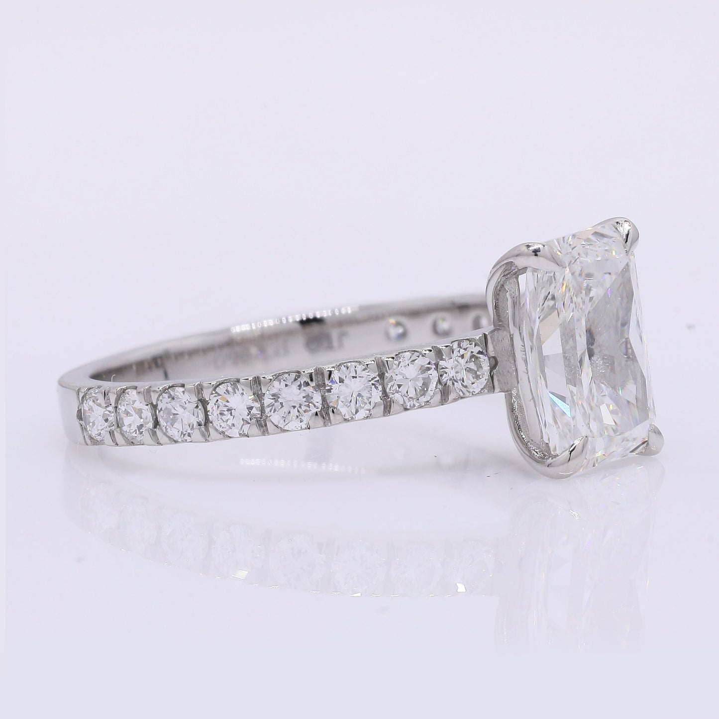 2.54 Carats Lab Grown Diamond 950 Platinum Ring