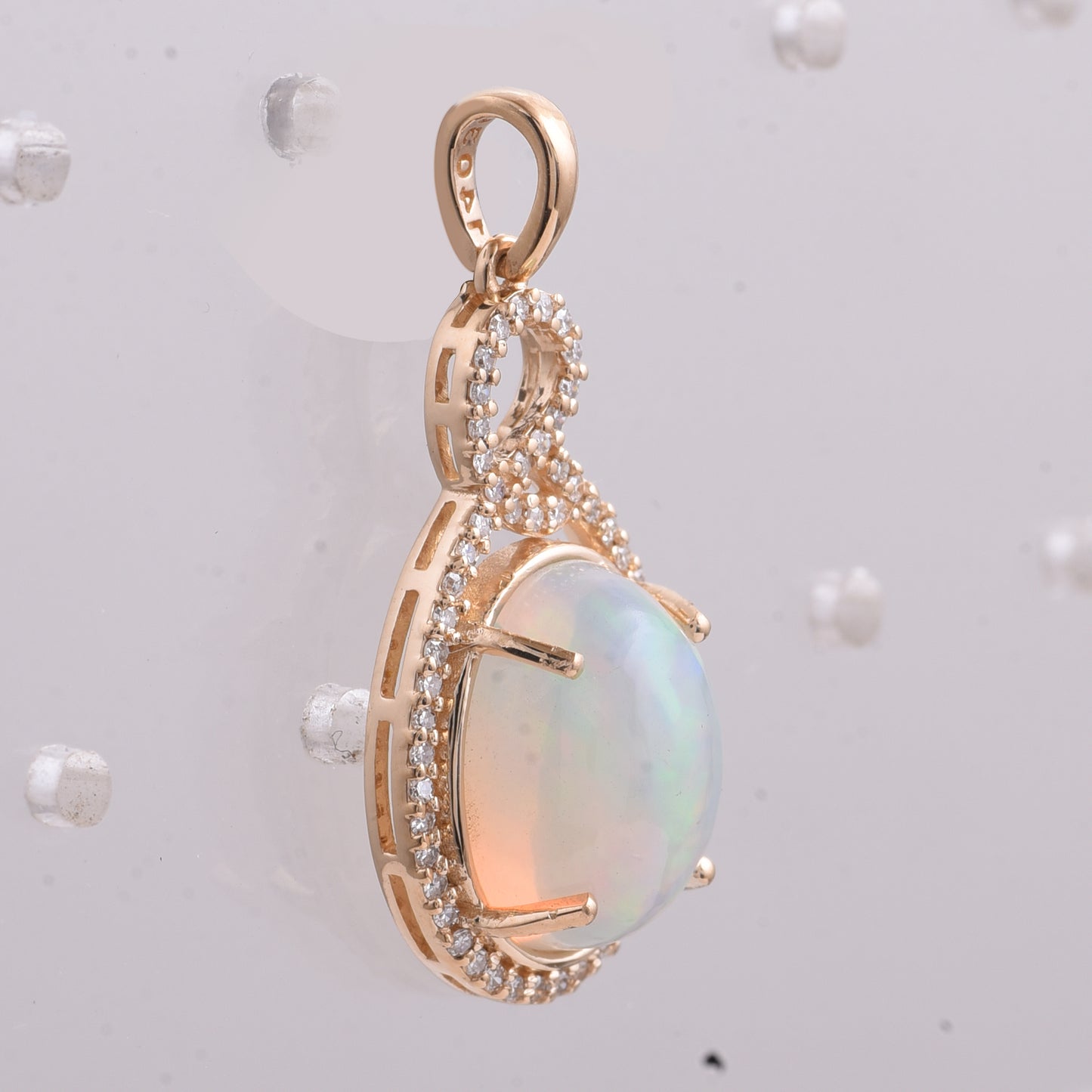 3.26 Ct Oval Cabochon Cut Natural Opal 14K Gold Pendant