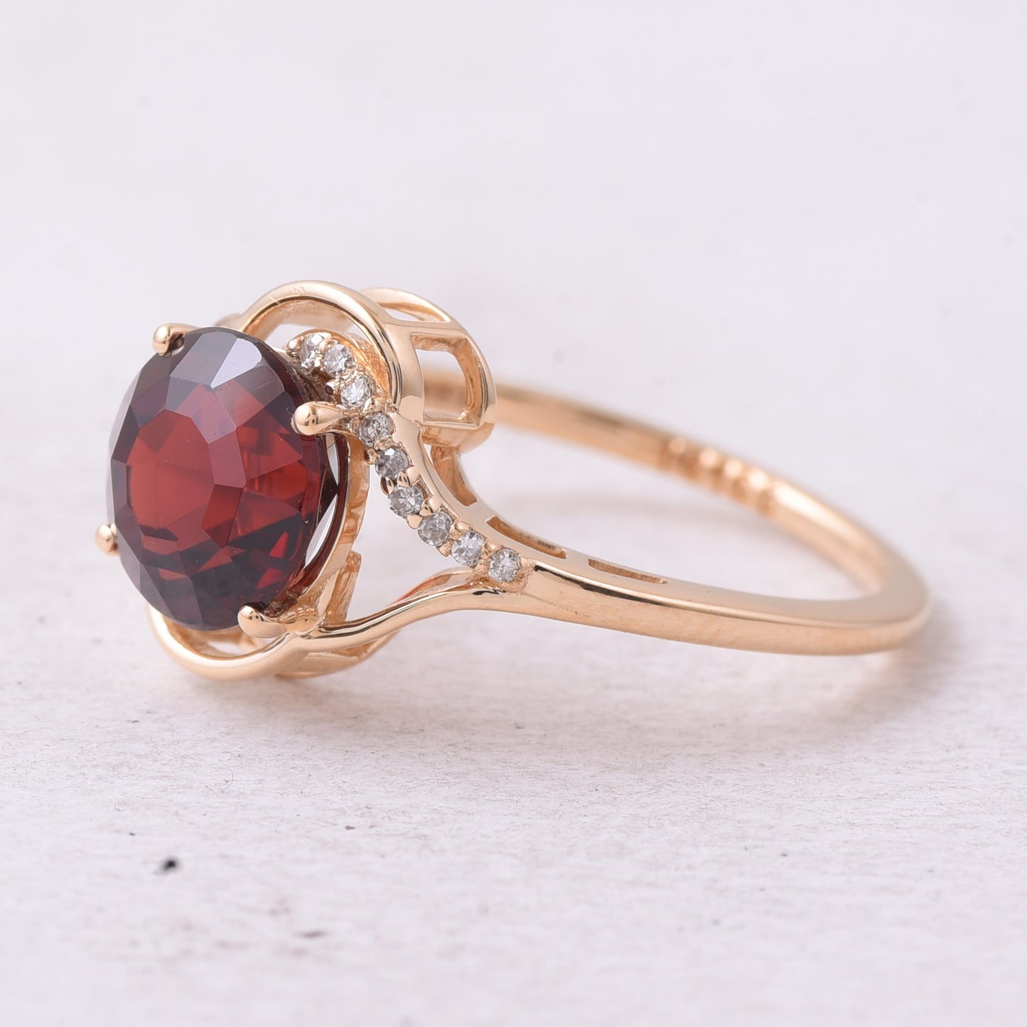 2.71 Ct Round Mixed Cut Natural Garnet 14K Gold Ring