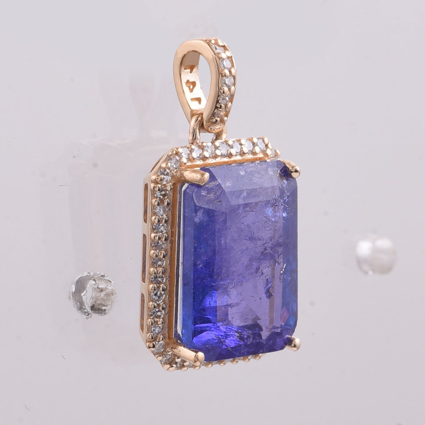 4.75 Ct Octagon Step Cut Natural Tanzanite 14K Gold Pendant