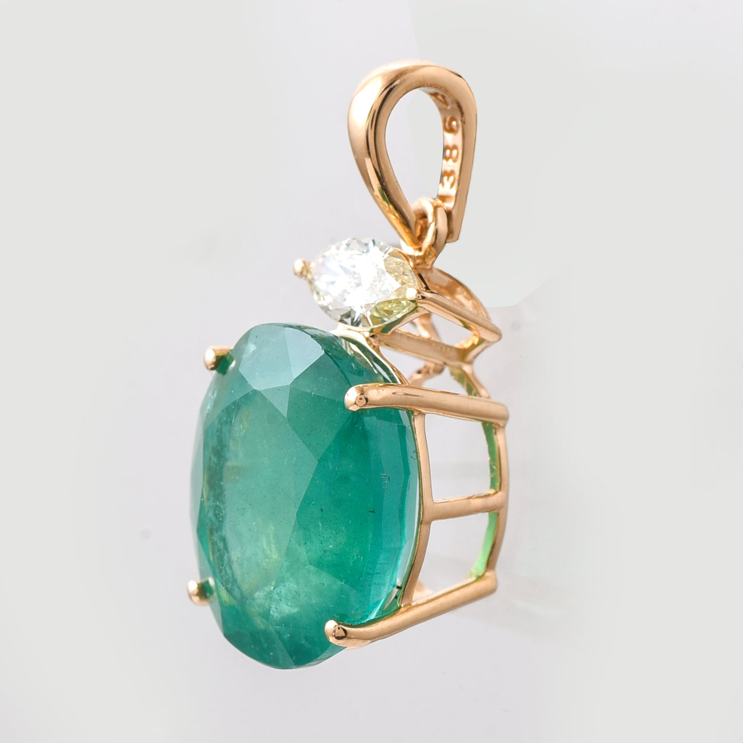 4.97 Ct Oval Mixed Cut Natural Emerald 14K Gold Pendant