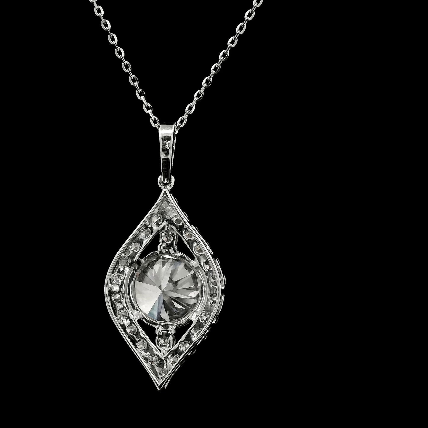 2.80 Carats Lab Grown Diamond 14K Gold Pendant