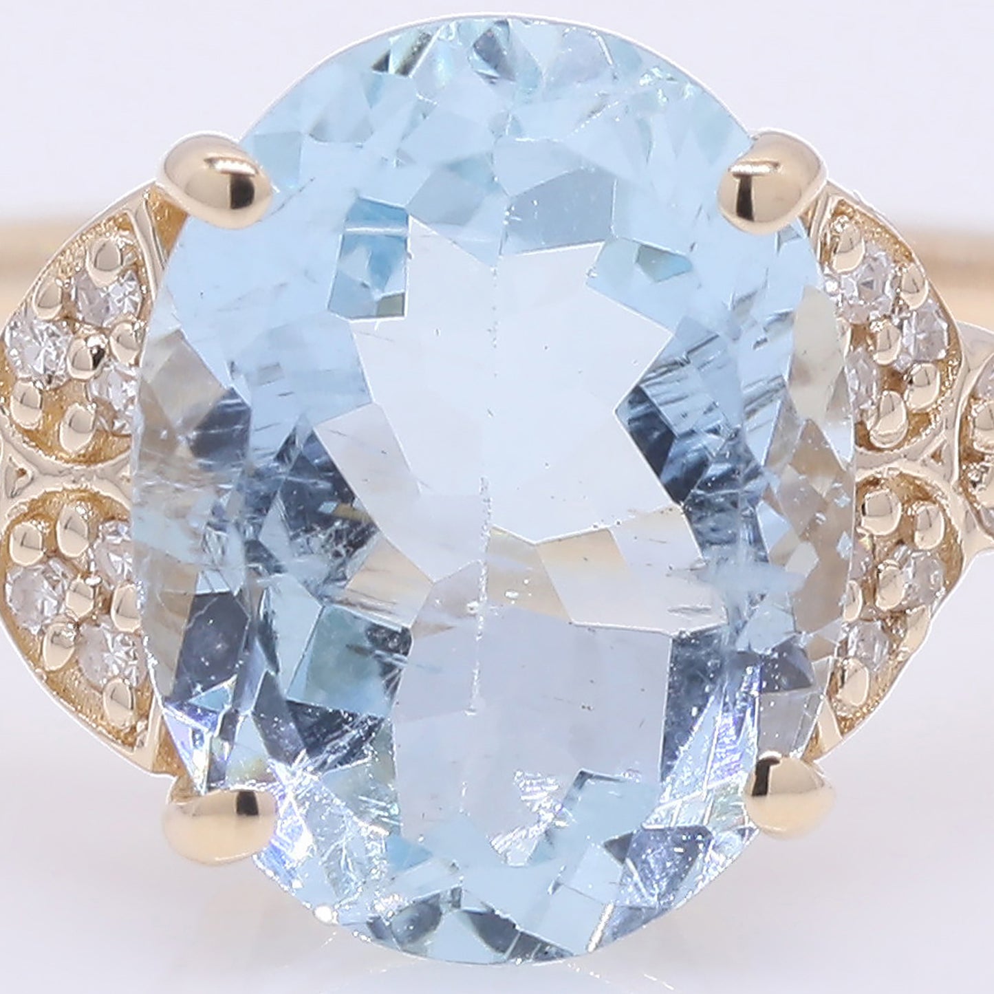 2.55 Ct Oval Mixed Cut Natural Aquamarine 14K Gold Ring