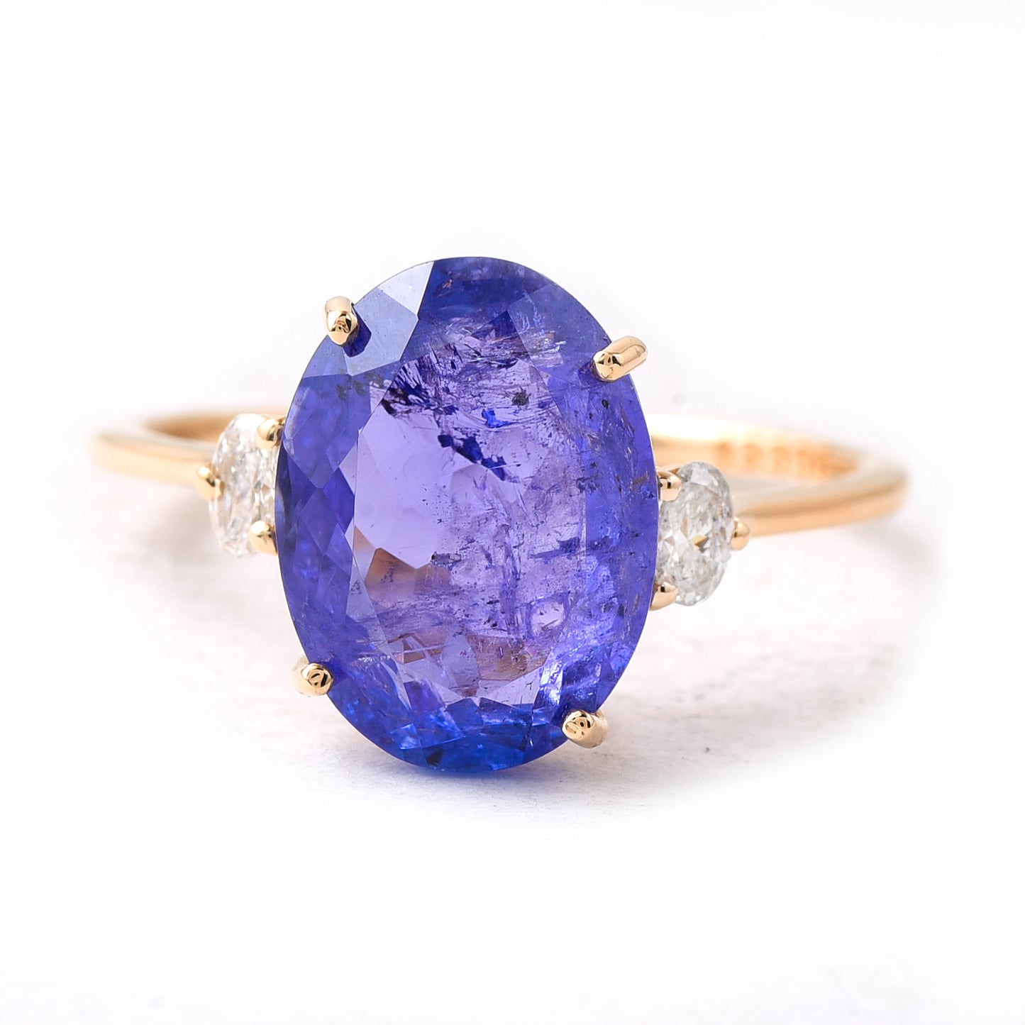 4.60 Ct Oval Tanzanite 14K Gold Ring