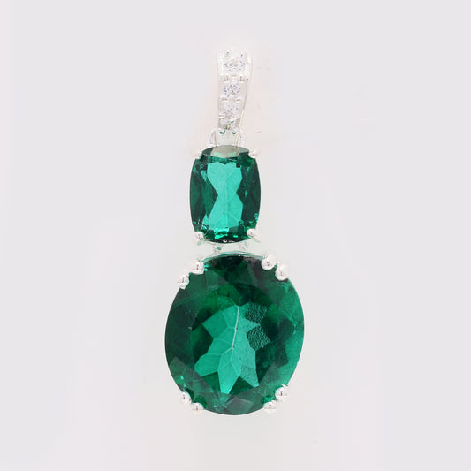7.18 Ct Oval Green Topaz 925 Silver Pendant