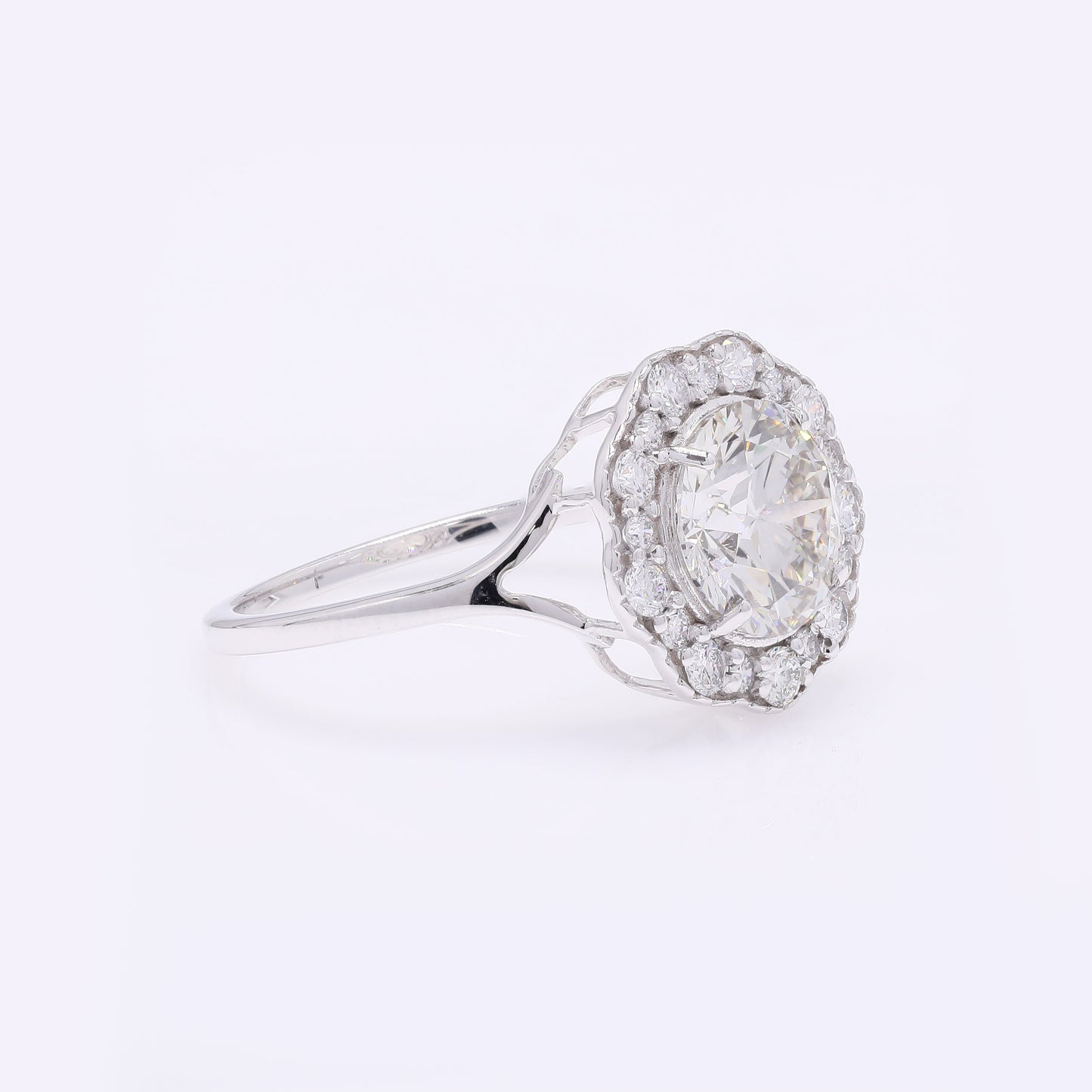 2.40 Carats Lab Grown Diamond 14K Gold Ring