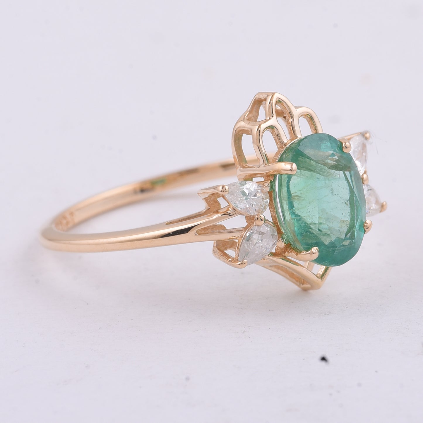 1.56 Ct Oval Natural Emerald 14K Gold Ring