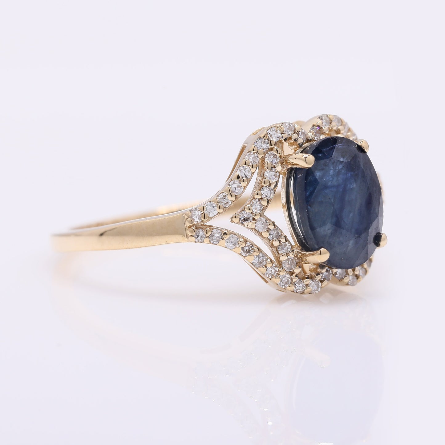 2.34 Ct Oval Mixed Cut Natural Sapphire 14K Gold Ring
