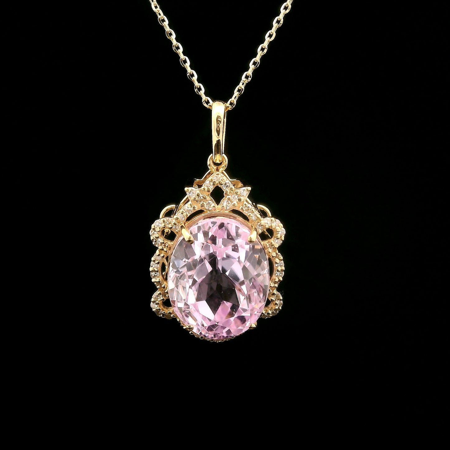 7.87 Ct Oval Kunzite 14K Gold Pendant