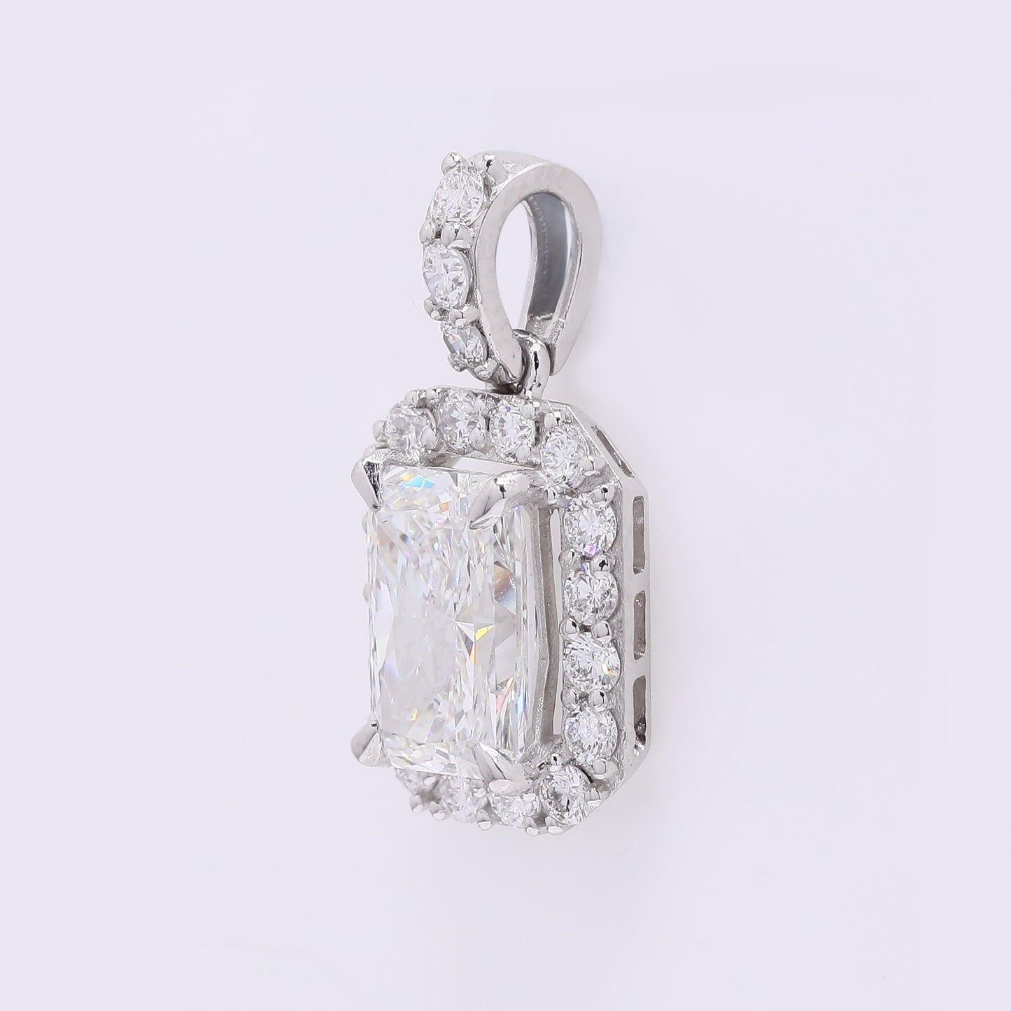 2.43 Carats Lab Grown Diamond 950 Platinum Pendant