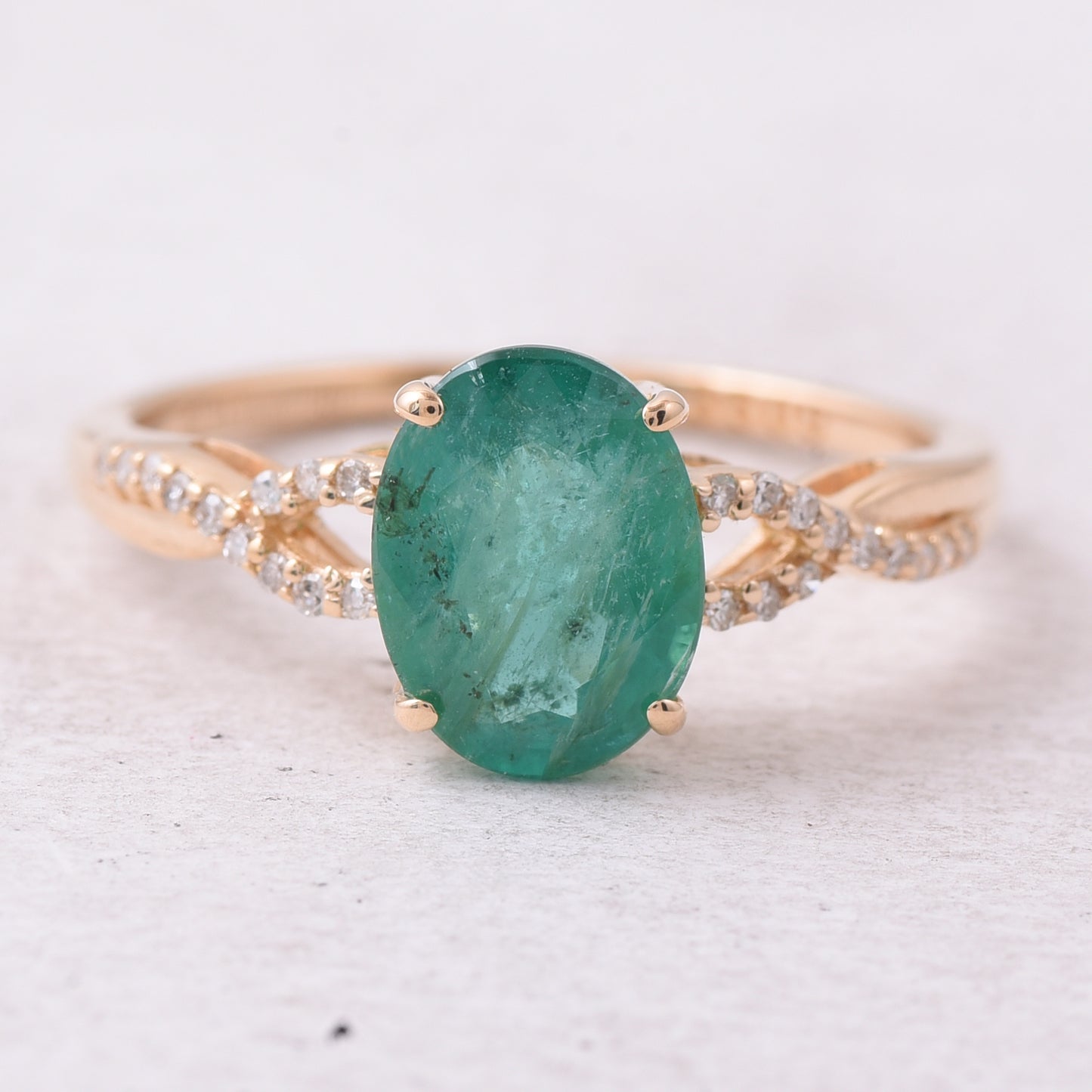1.65 Ct Oval Natural Emerald 14K Gold Ring