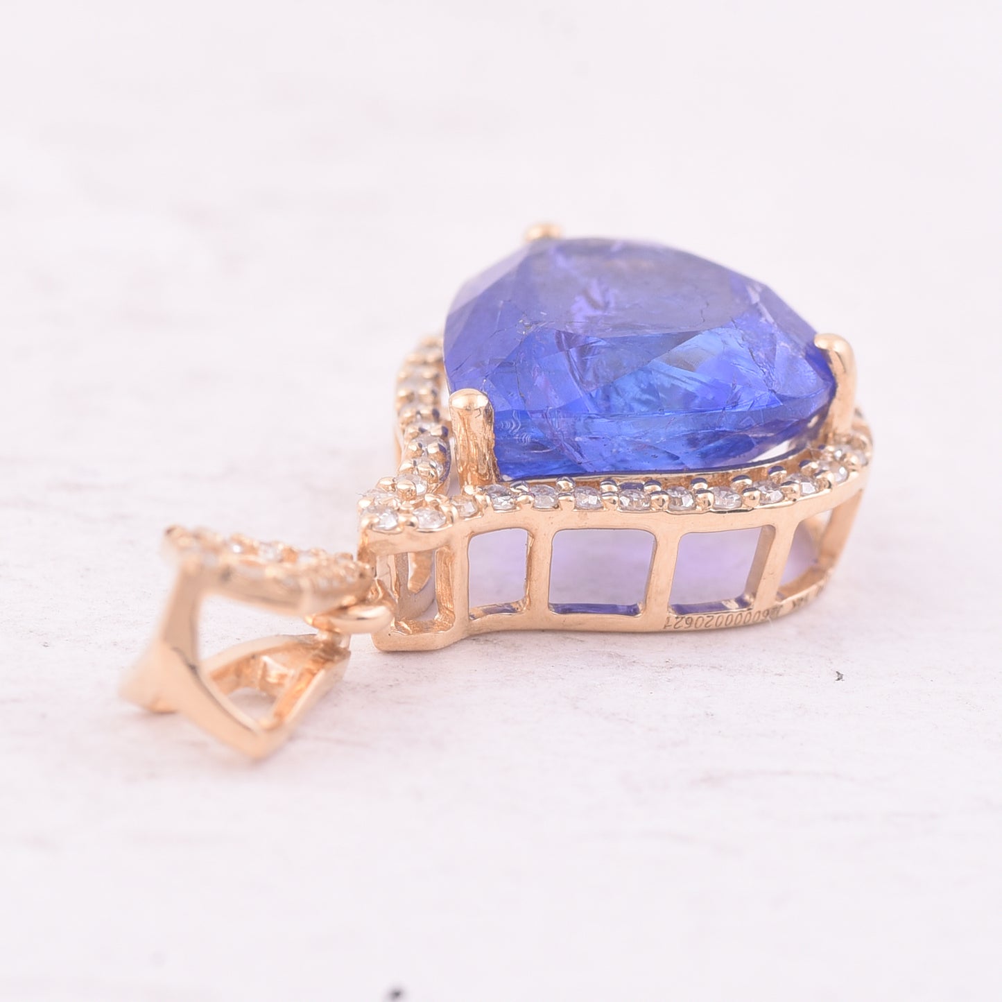 3.44 Ct Pear Mixed Cut Natural Tanzanite 14K Gold Pendant