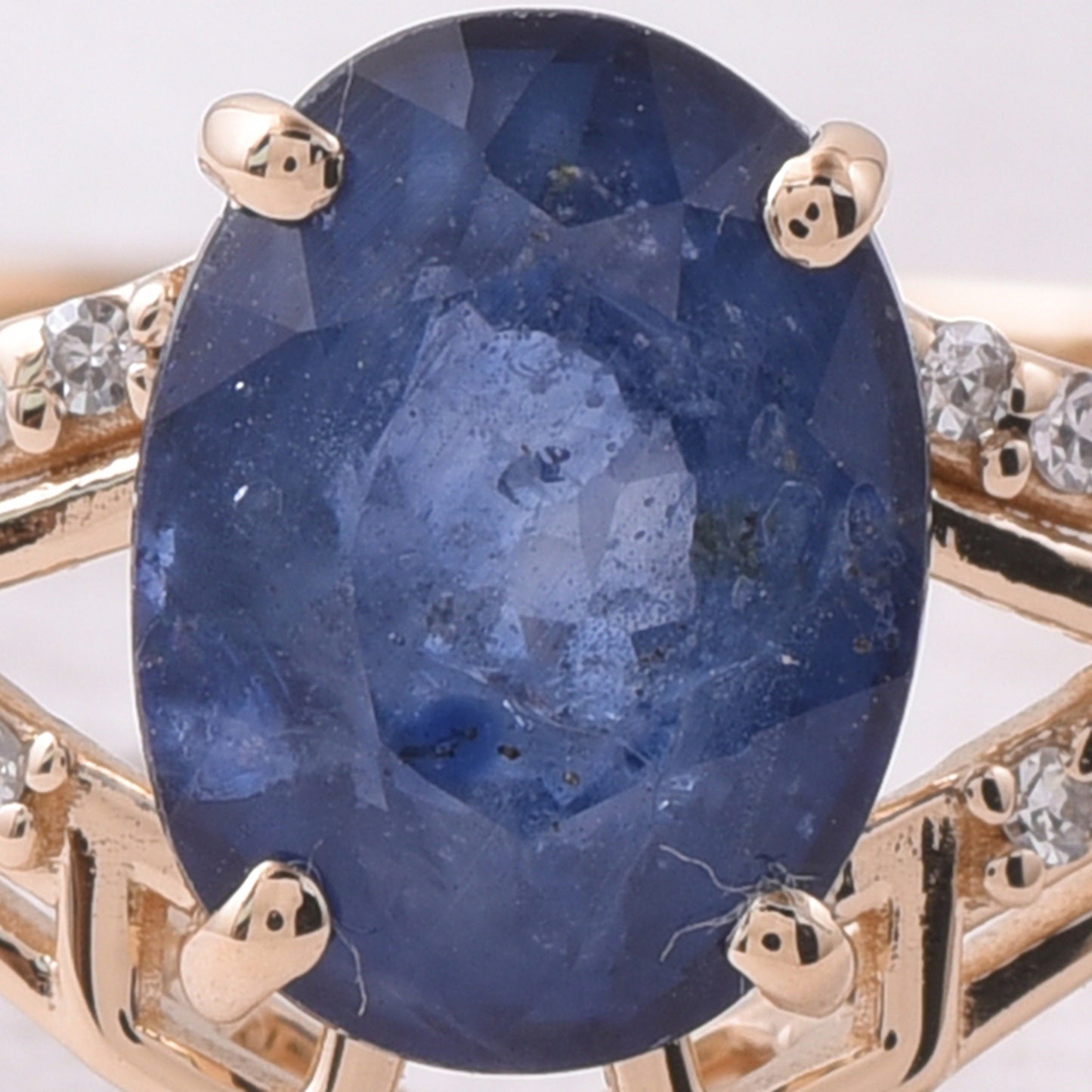 1.75 Ct Oval Mixed Cut Natural Sapphire 14K Gold Ring
