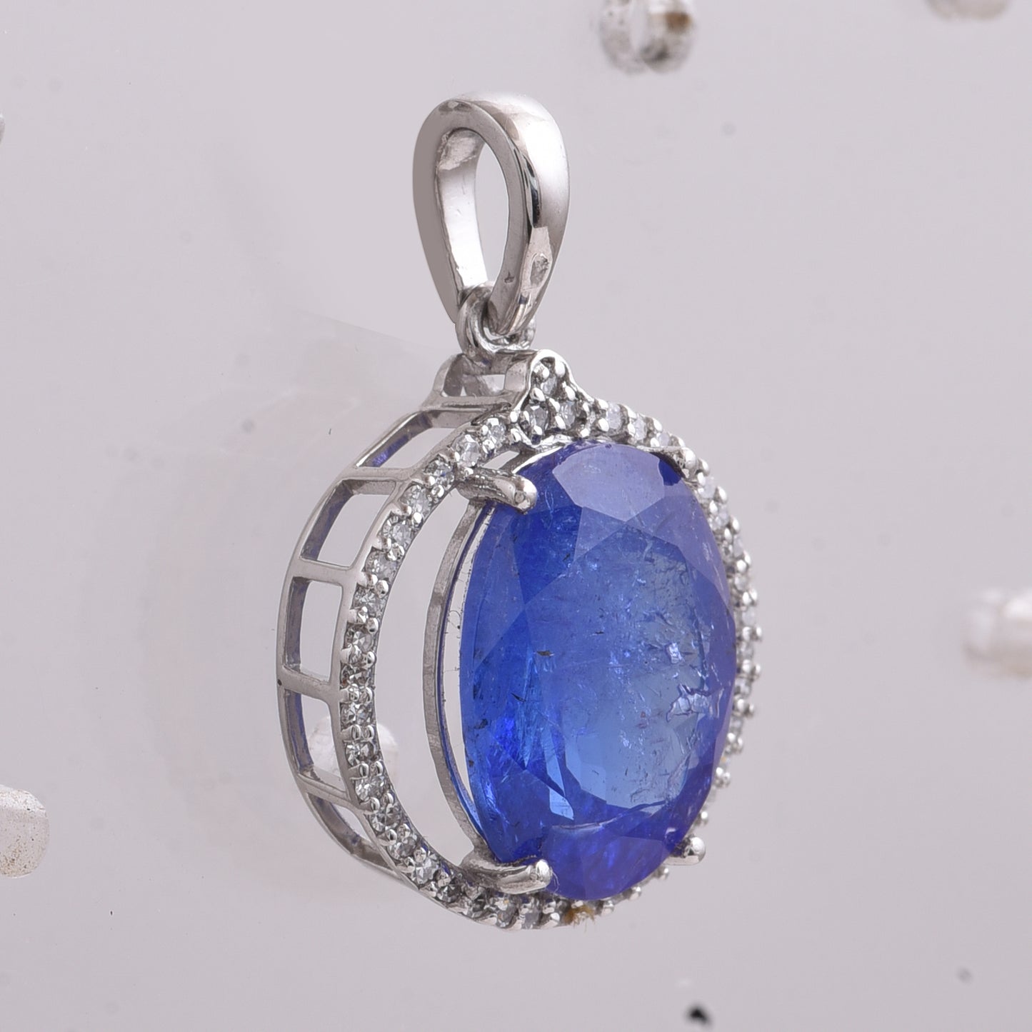 4.81 Ct Oval Mixed Cut Natural Tanzanite 950 Platinum Pendant
