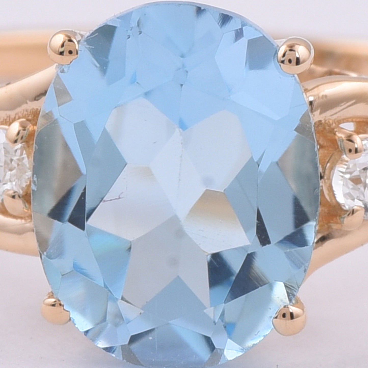 2.31 Ct Oval Natural Topaz 14K Gold Ring