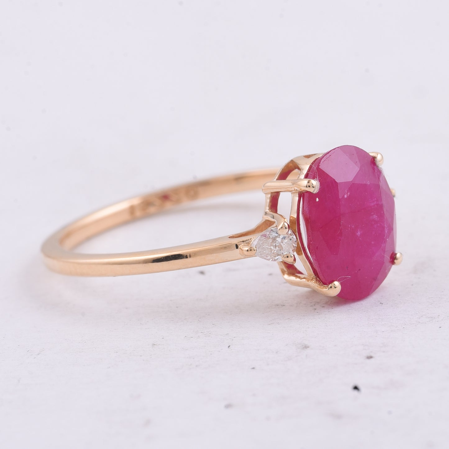 2.34 Ct Oval Natural Ruby 14K Gold Ring