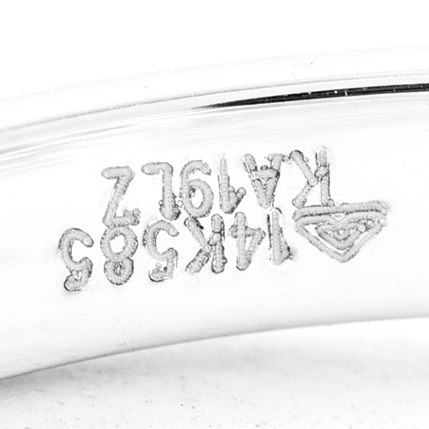 5.11 Ct Round Brilliant Lab Grown Diamond 14K Gold Ring