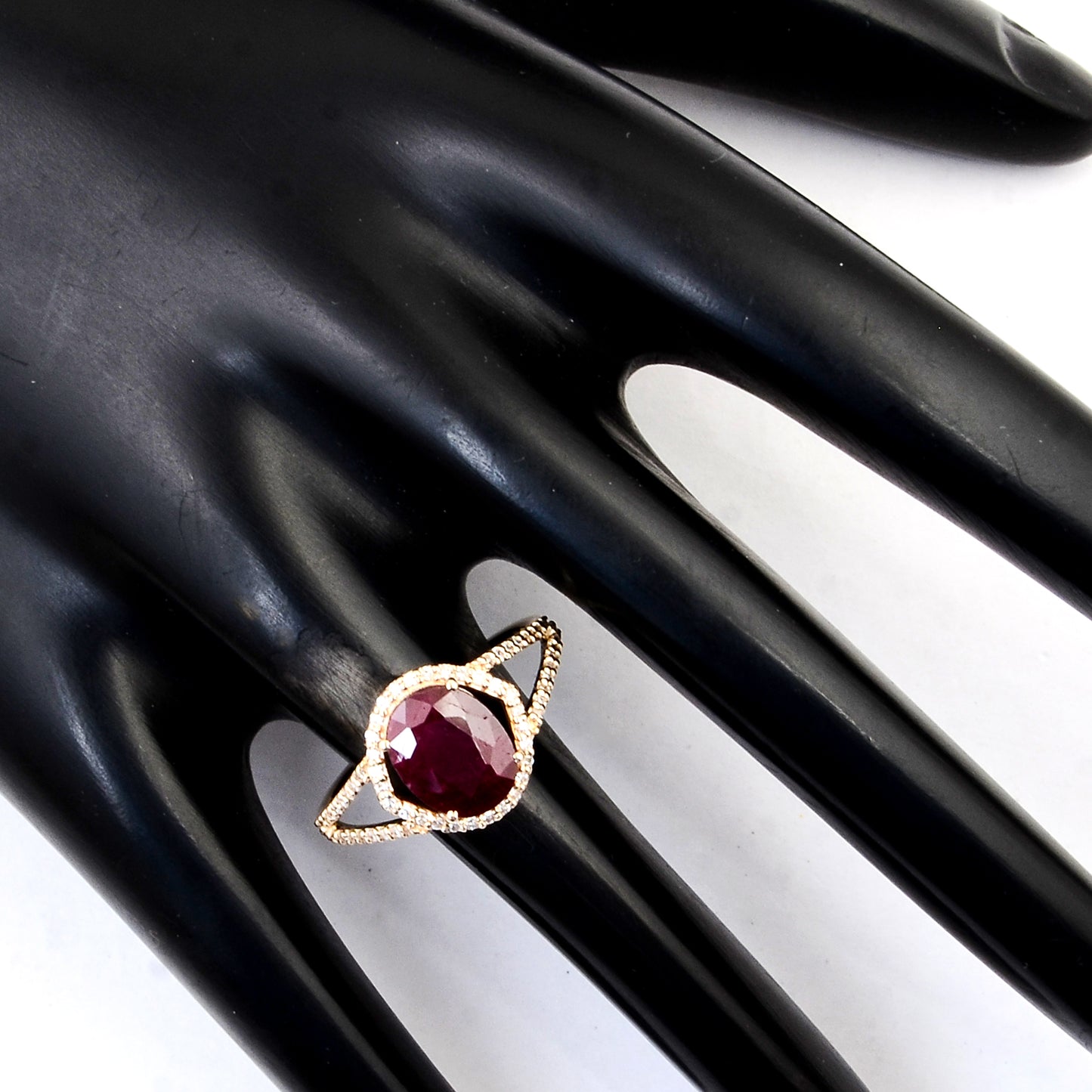 2.18 Ct Natural Codundum Ruby 14K Gold Ring