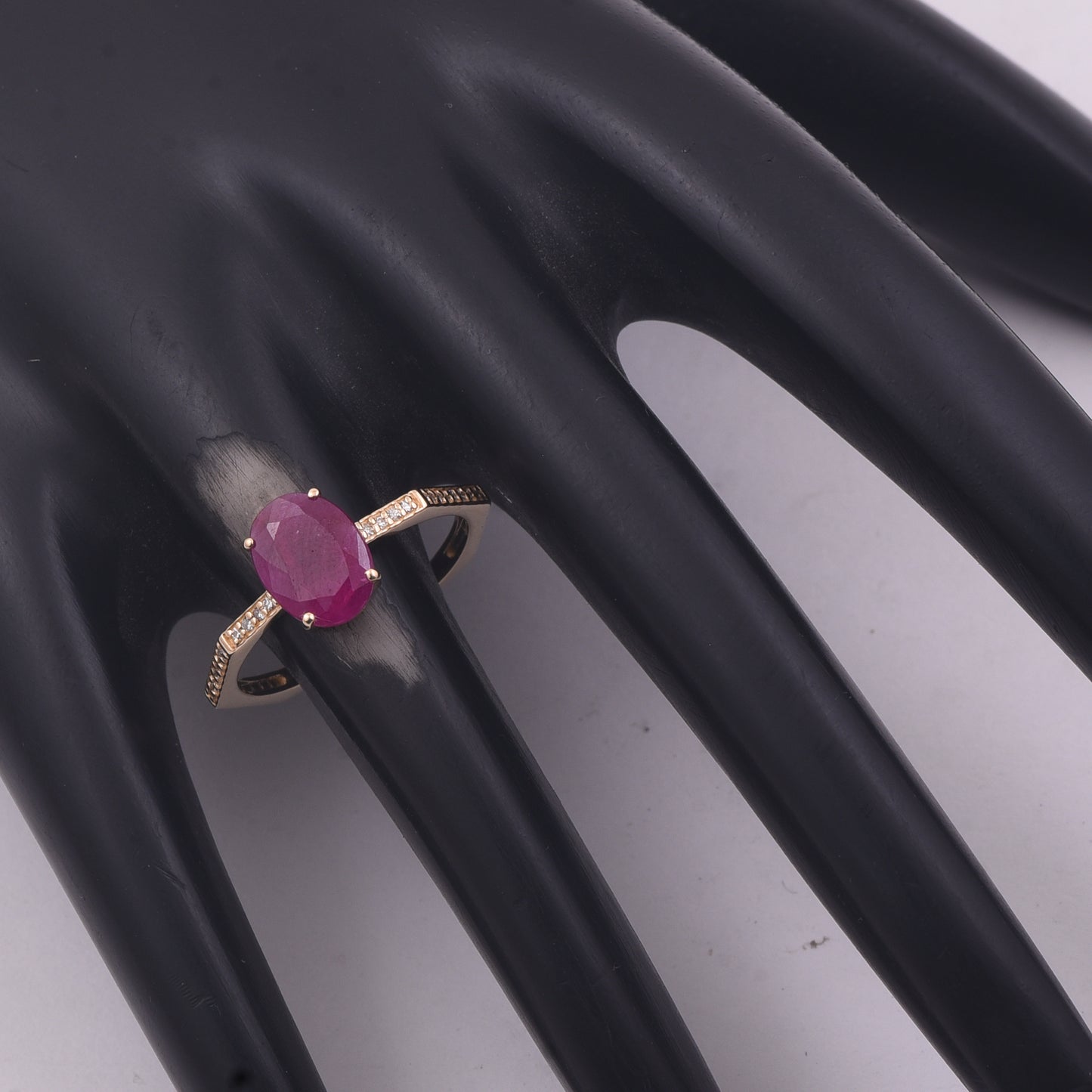 1.54 Ct Oval Mixed Cut Natural Ruby 14K Gold Ring