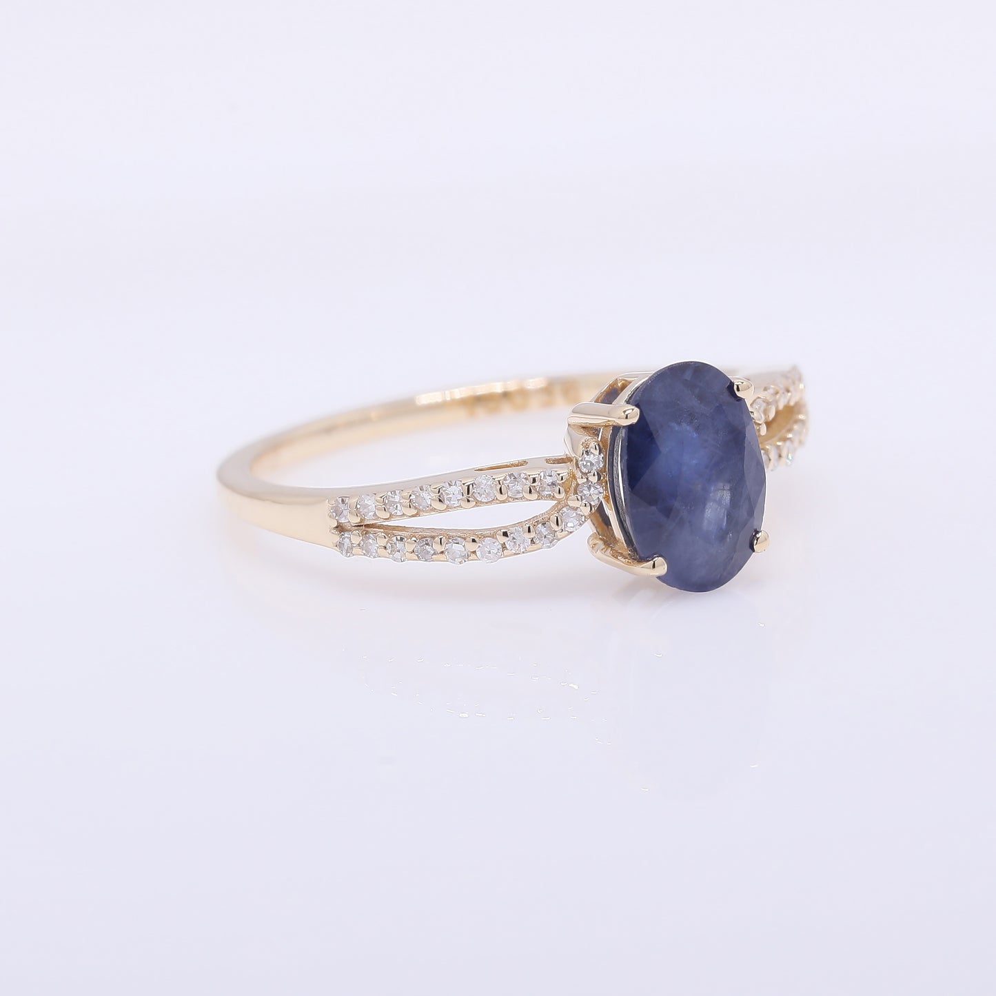 1.56 Ct Oval Mixed Cut Natural Sapphire 14K Gold Ring
