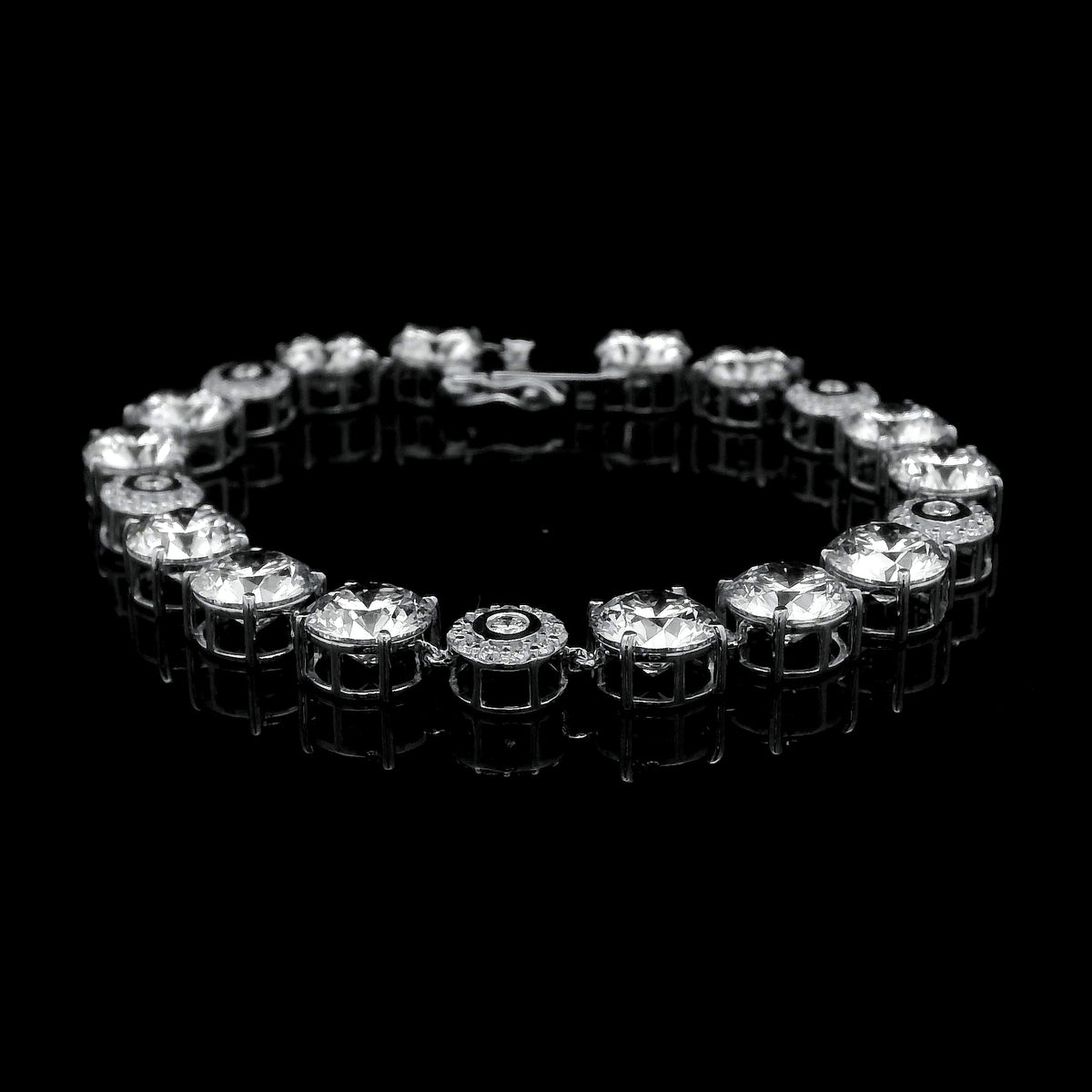 22.53 Ct Round Lab Grown Diamond 14K Gold Bracelet