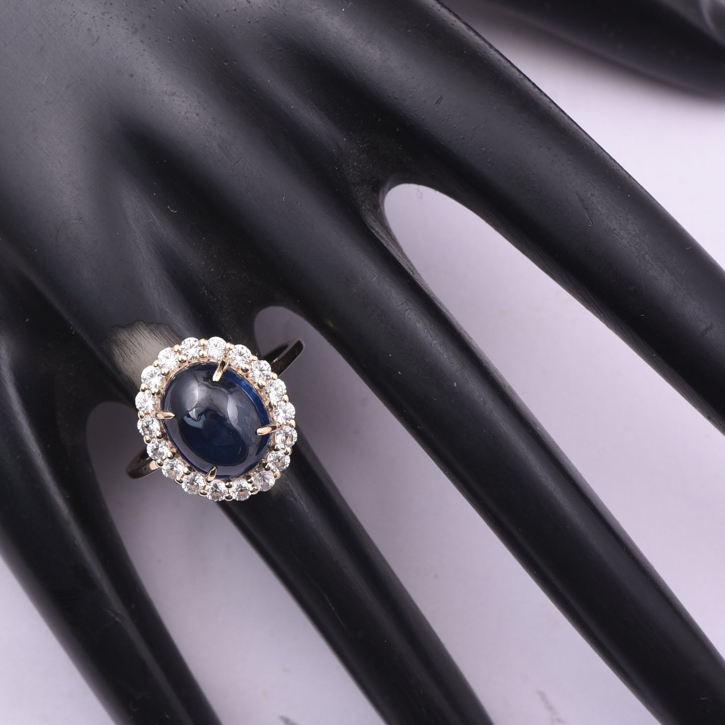 6.12 Ct Oval Sapphire 9K Gold Ring