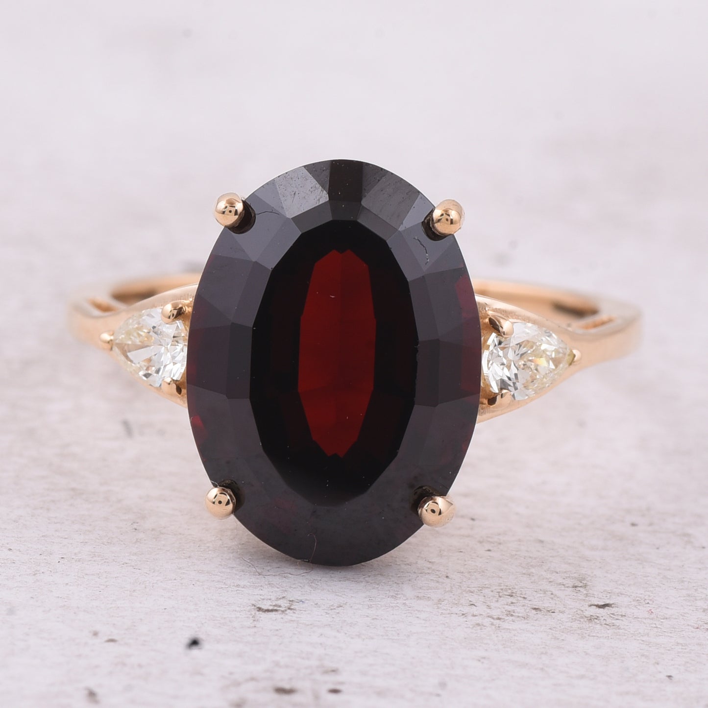 7.72 Ct Oval Natural Garnet 14K Gold Ring