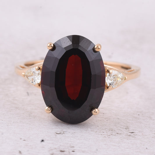 7.72 Ct Oval Natural Garnet 14K Gold Ring