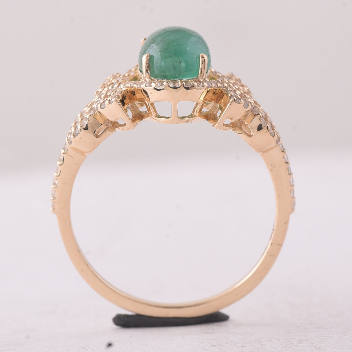 1.90 Ct Oval Emerald 9K Gold Ring