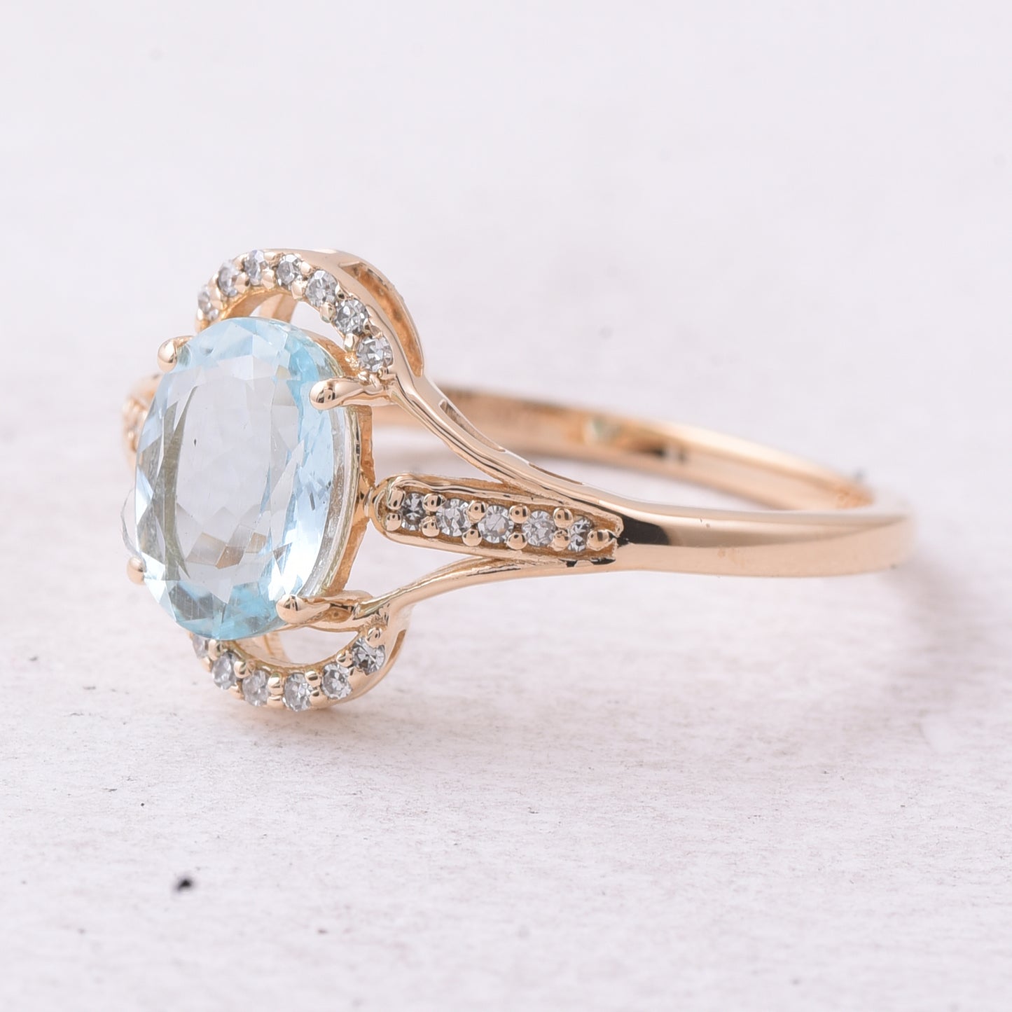 1.18 Ct Oval Mixed Cut Natural Aquamarine 14K Gold Ring