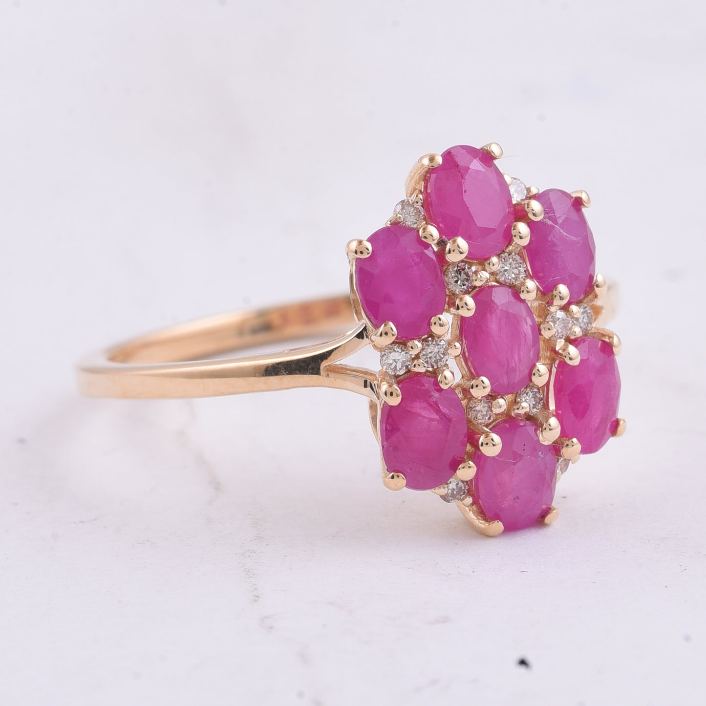 1.83 Ct Oval Natural Ruby 14K Gold Ring