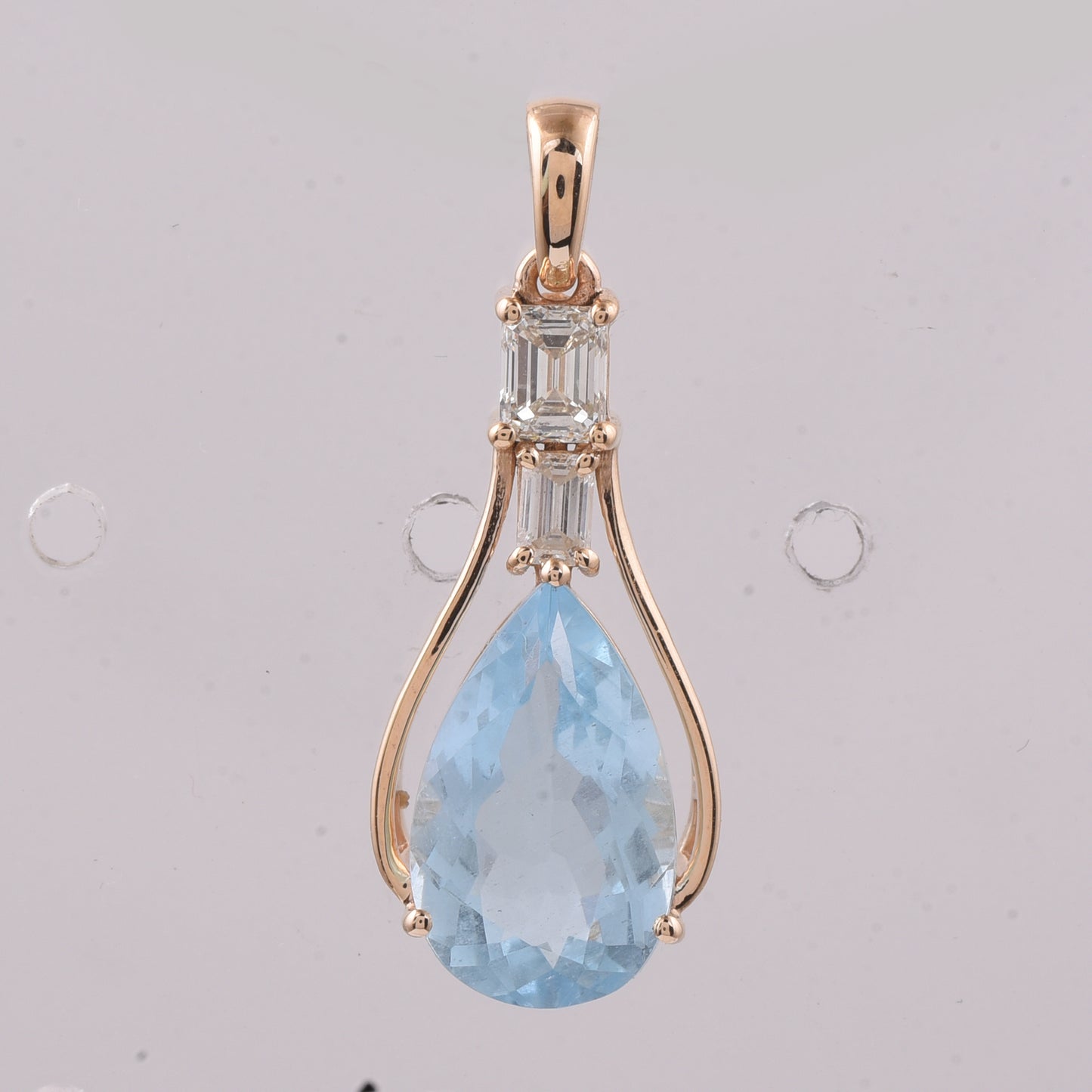 3.34 Ct Pear Natural Aquamarine 14K Gold Pendant