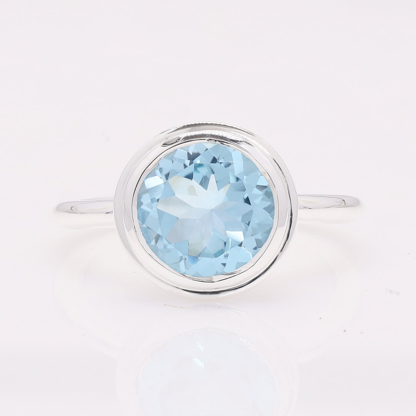 4.00 Ct Round Blue Topaz 925 Silver Ring