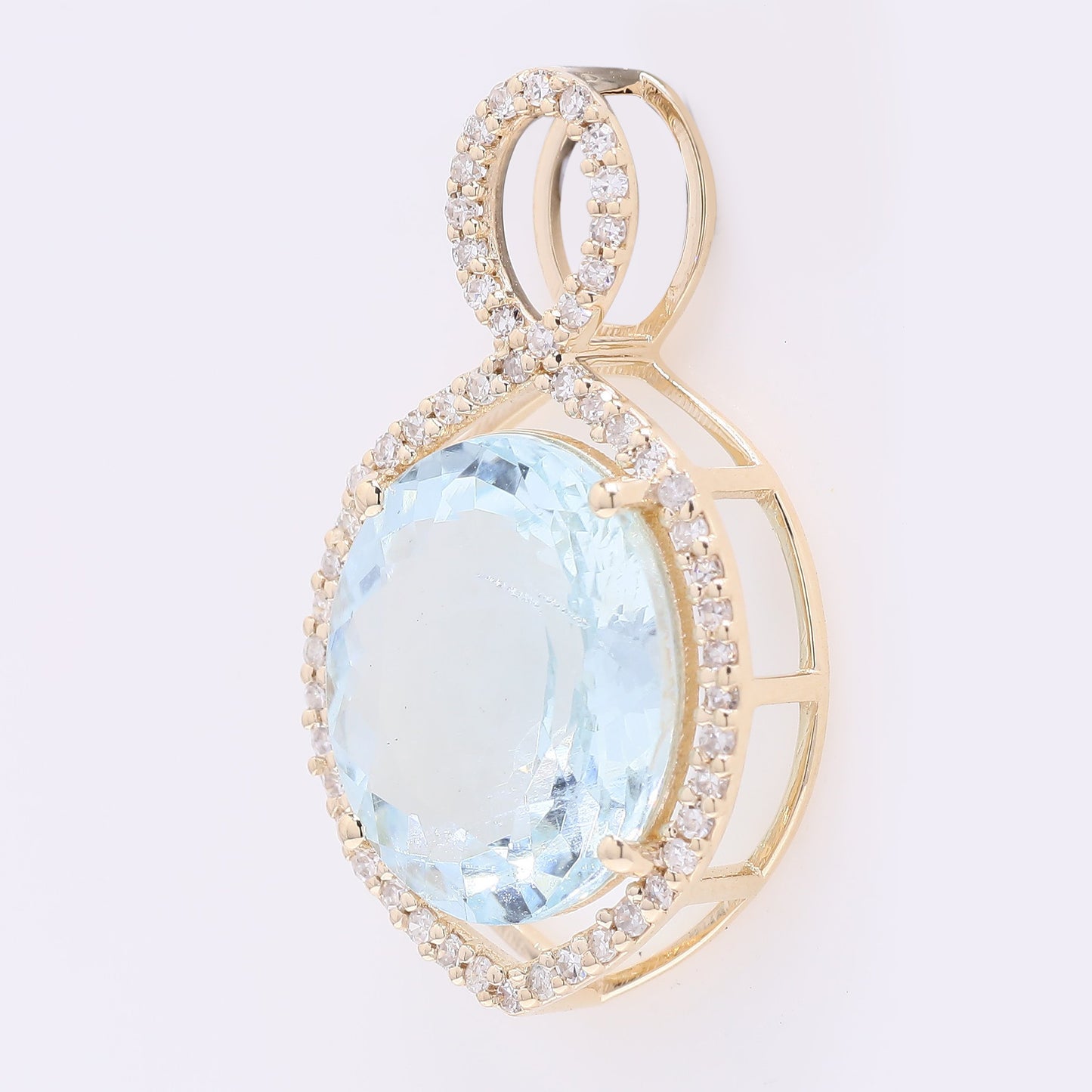 3.58 Ct Oval Mixed Cut Natural Aquamarine 14K Gold Pendant