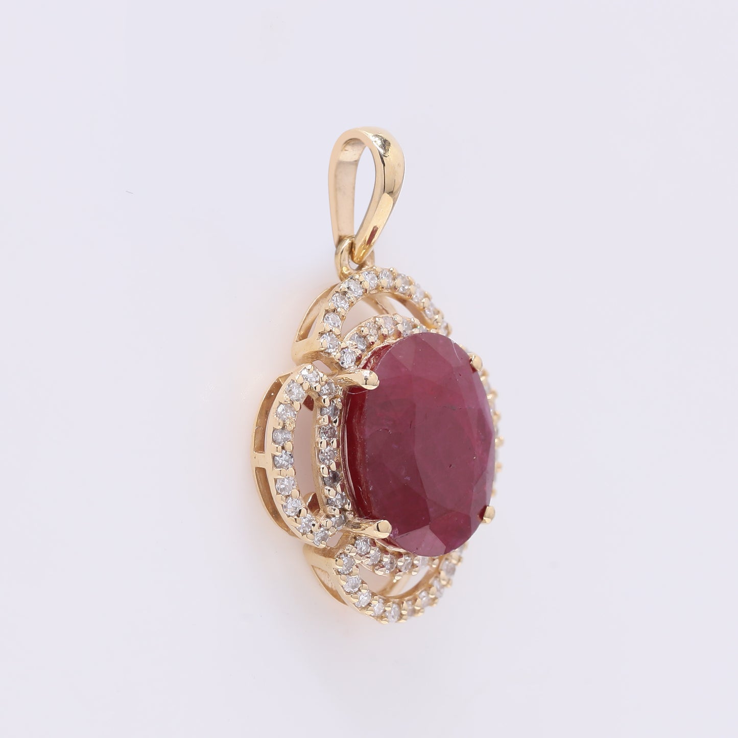 3.77 Ct Oval Mixed Cut Natural Ruby 14K Gold Pendant