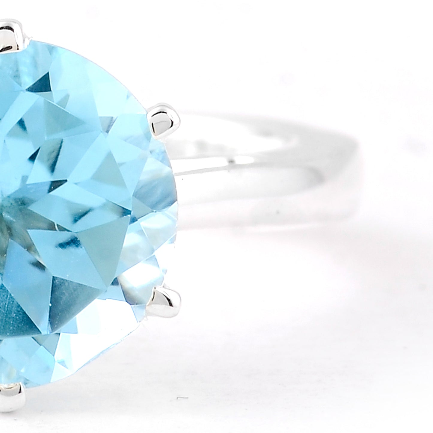 3.80 Ct Round Blue Topaz 925 Sterling Silver Ring