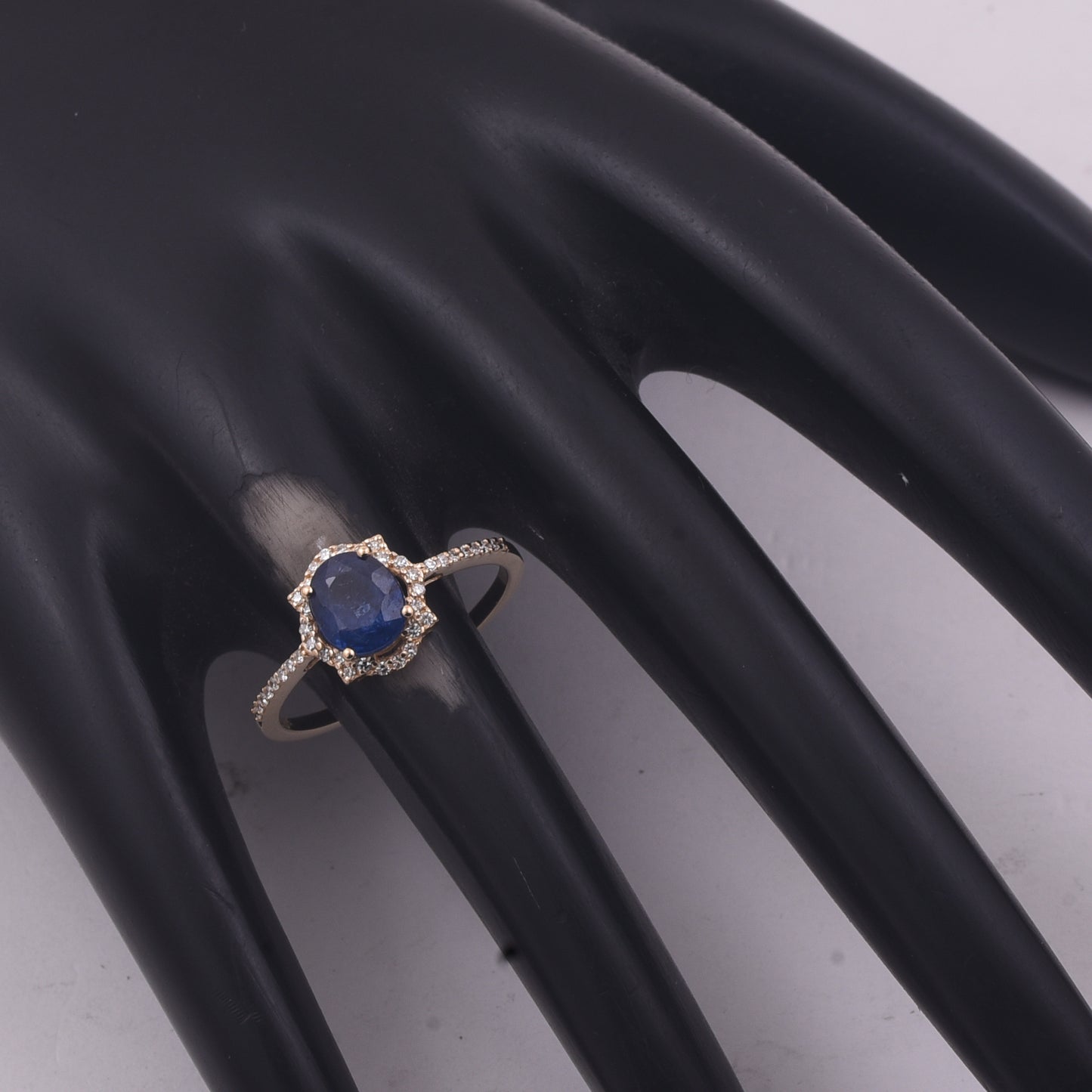 1.39 Ct Oval Mixed Cut Natural Sapphire 14K Gold Ring