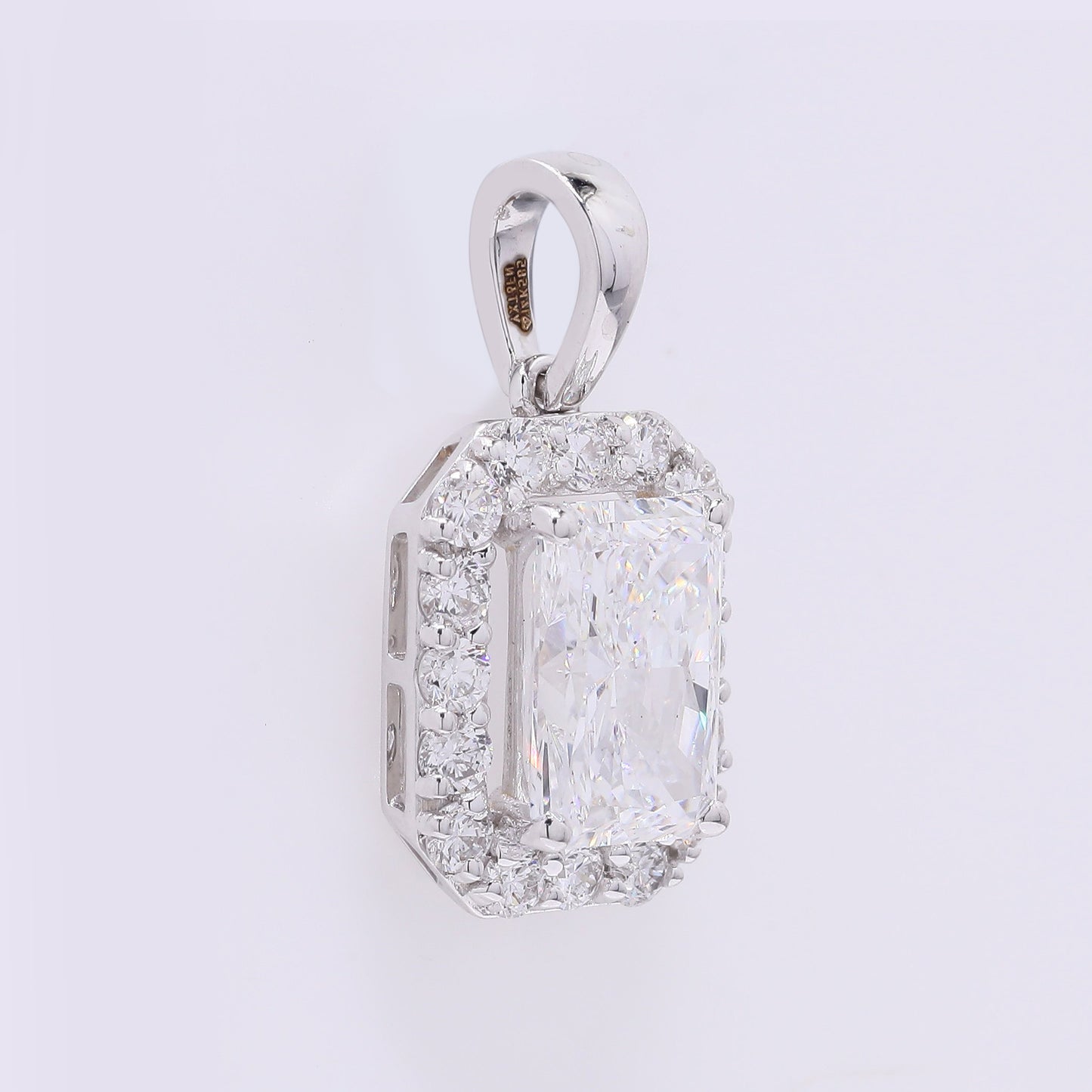2.36 Carats Lab Grown Diamond 14K Gold Pendant