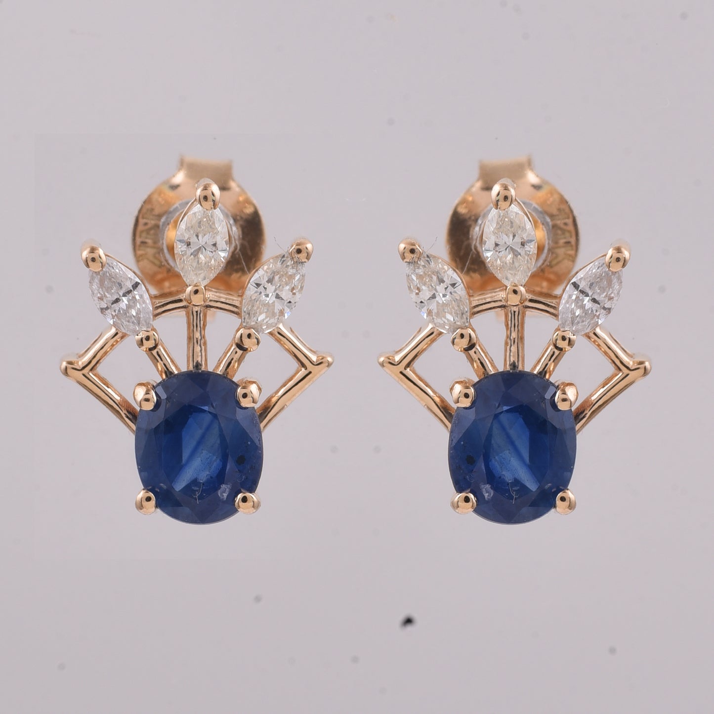 1.33 Ct Oval Natural Sapphire 14K Gold Earrings