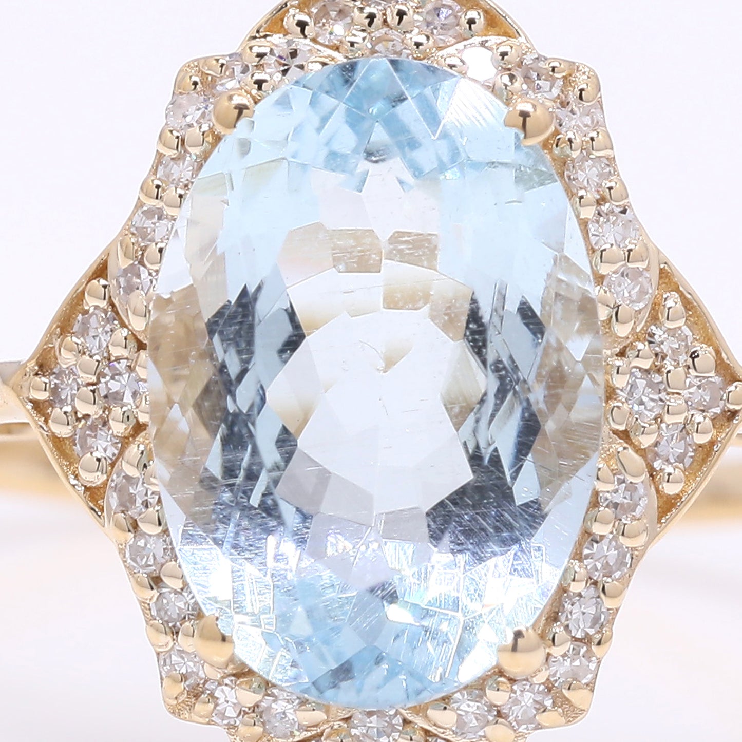 2.65 Ct Oval Mixed Cut Natural Aquamarine 14K Gold Ring