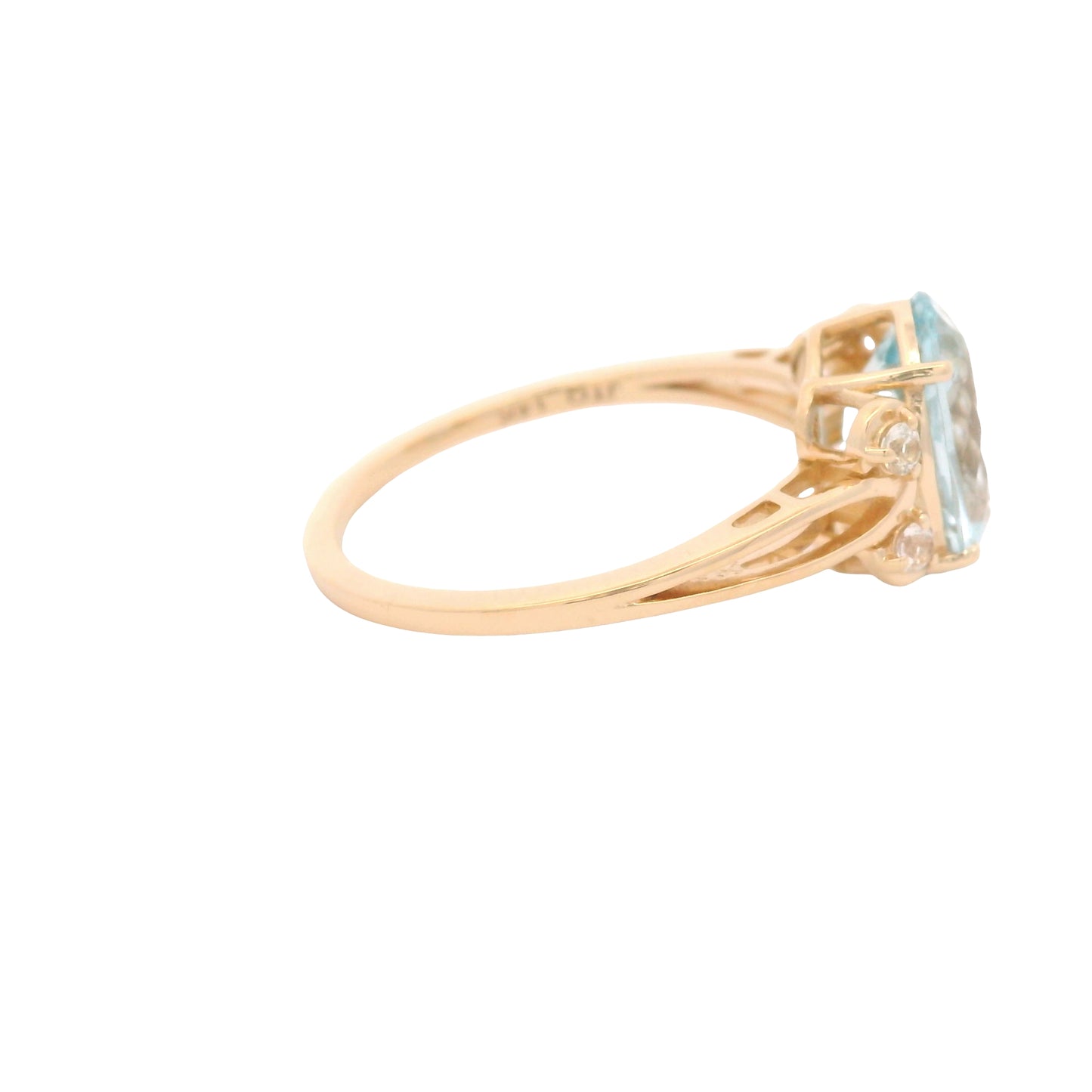 2.09 Ct Oval Aquamarine 14K Gold Ring