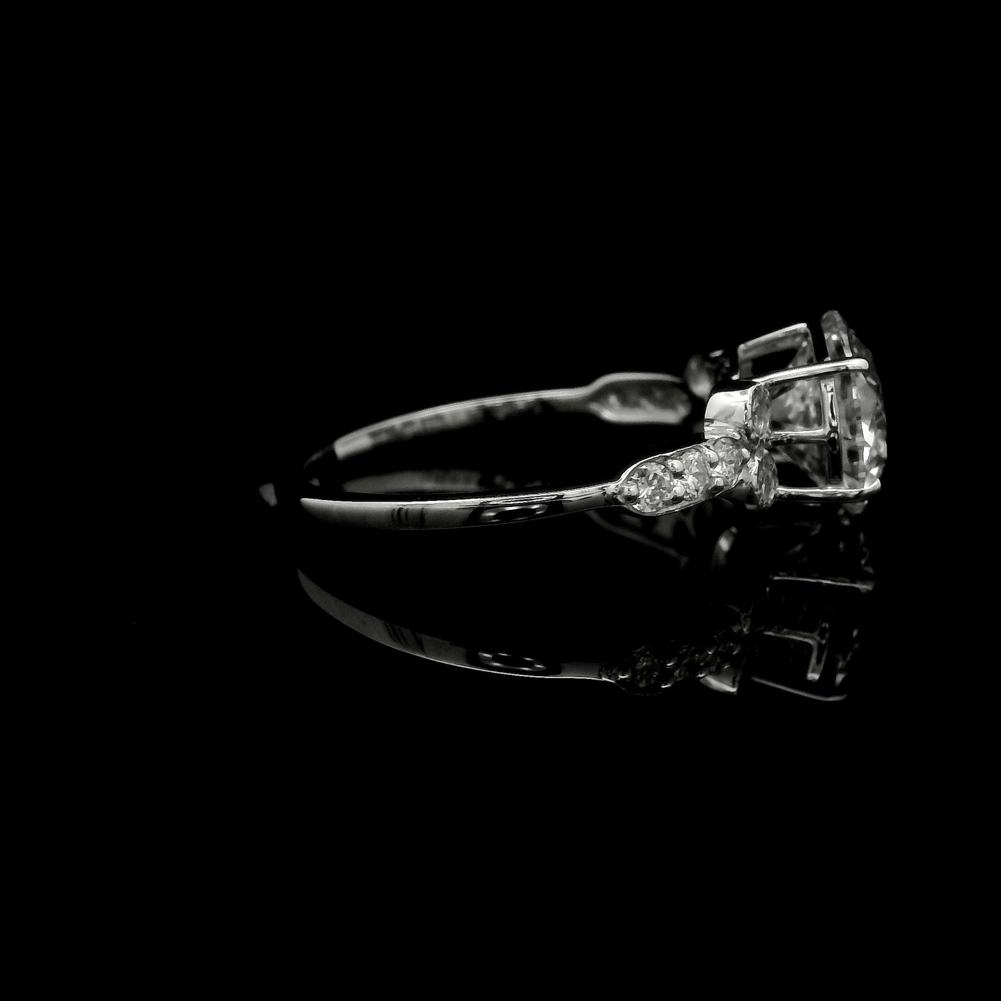 2.40 Carats Lab Grown Diamond 14K Gold Ring