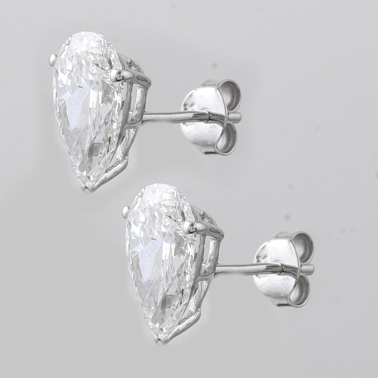 4.03 Carats Lab Grown Diamond 14K Gold Earrings