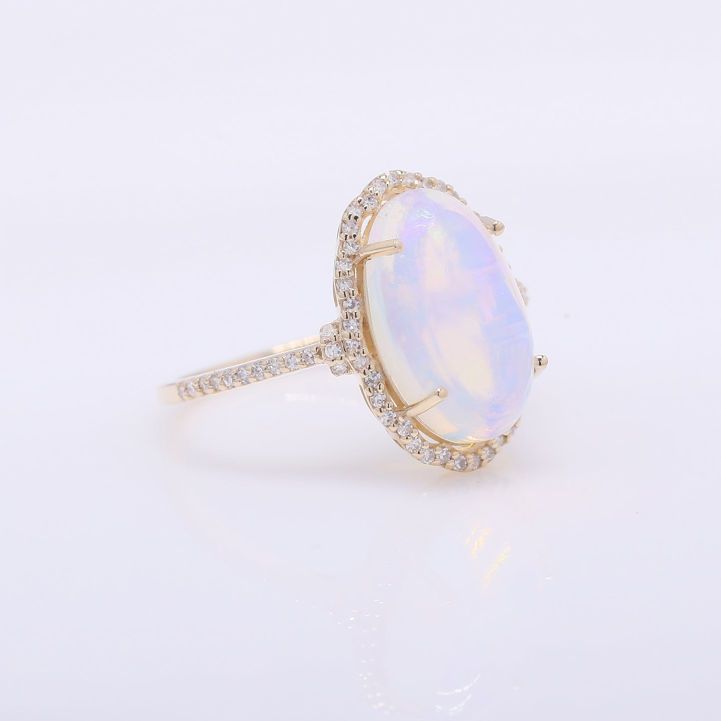 3.09 Ct Oval Cabochon Cut Natural Opal 14K Gold Ring