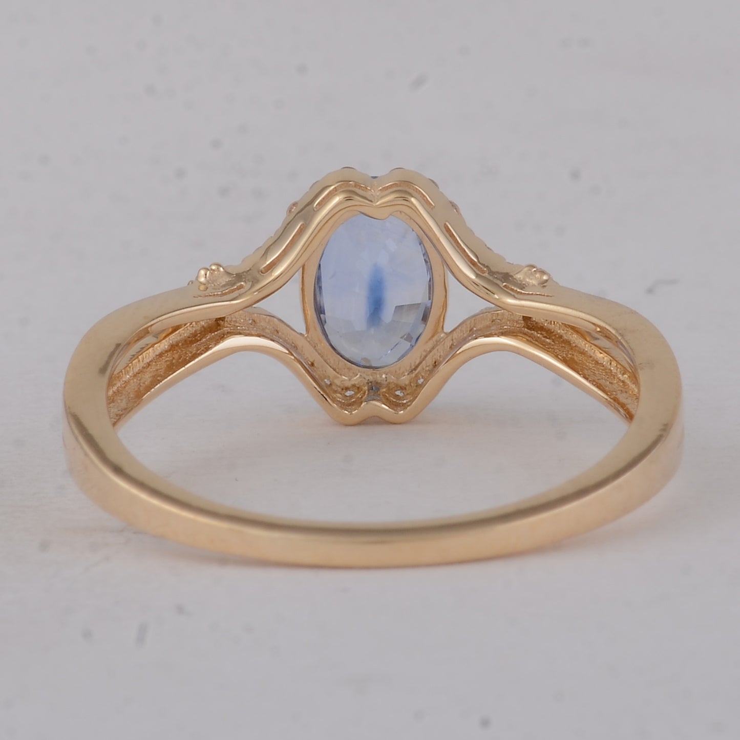 1.16 Ct Oval Sapphire 9K Gold Ring