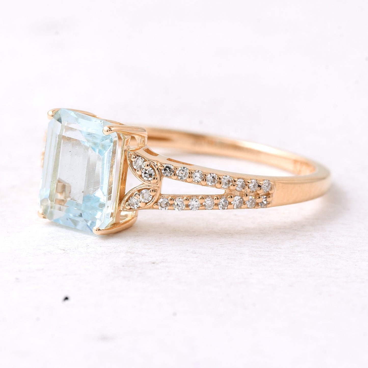 1.55 Ct Octagon Step Cut Natural Aquamarine 14K Gold Ring
