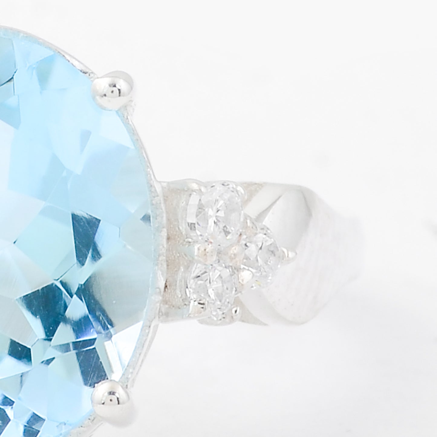5.43 Ct Oval Swiss Blue Topaz, Cubic Zirconia, 925 Sterling Silver Ring