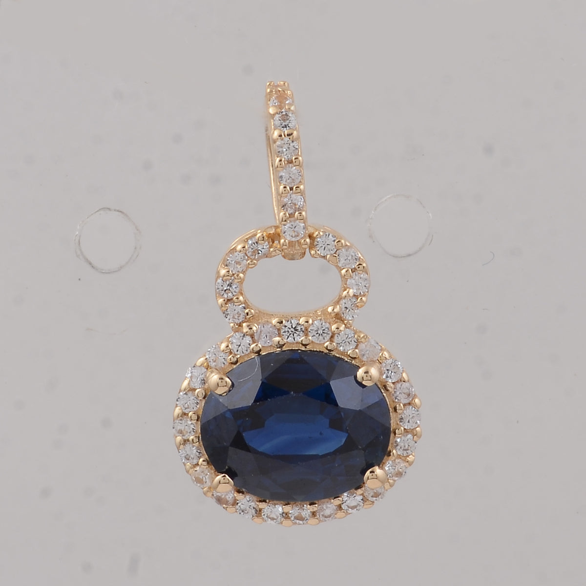1.65 Ct Oval Sapphire 9K Gold Pendant